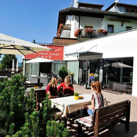 The Vista Hotel-3